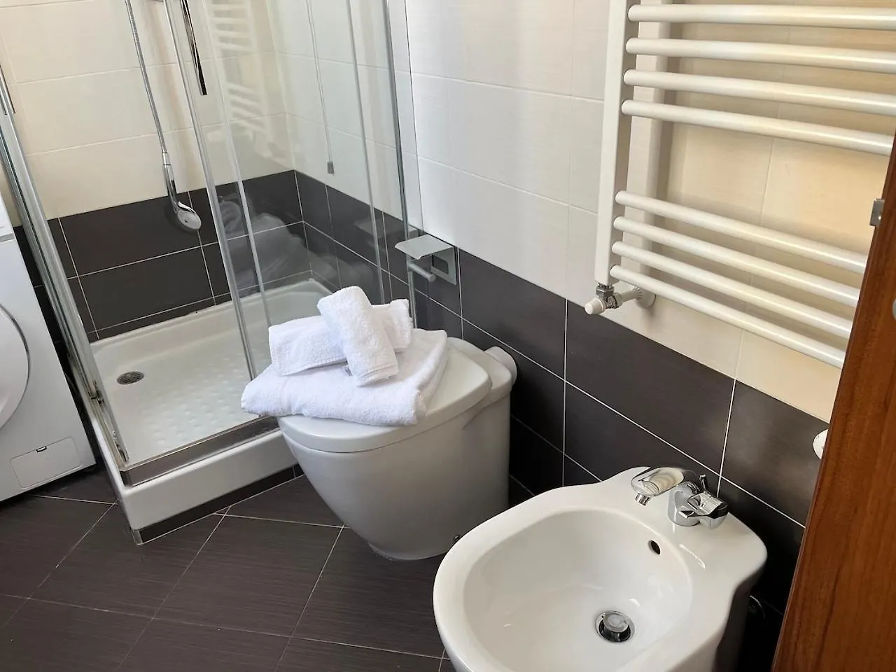 Studio Galeazzi San Siro- Бареджо Апартаменты